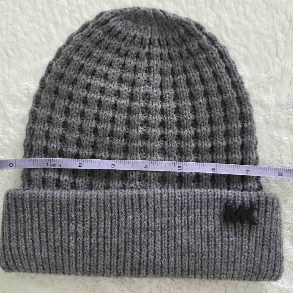 New!!! Michael Kors Gray Knit Beanie Women's Hat